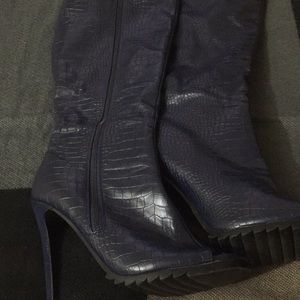Bold Blue Faux Croc Tall Boots 👢 with zipper